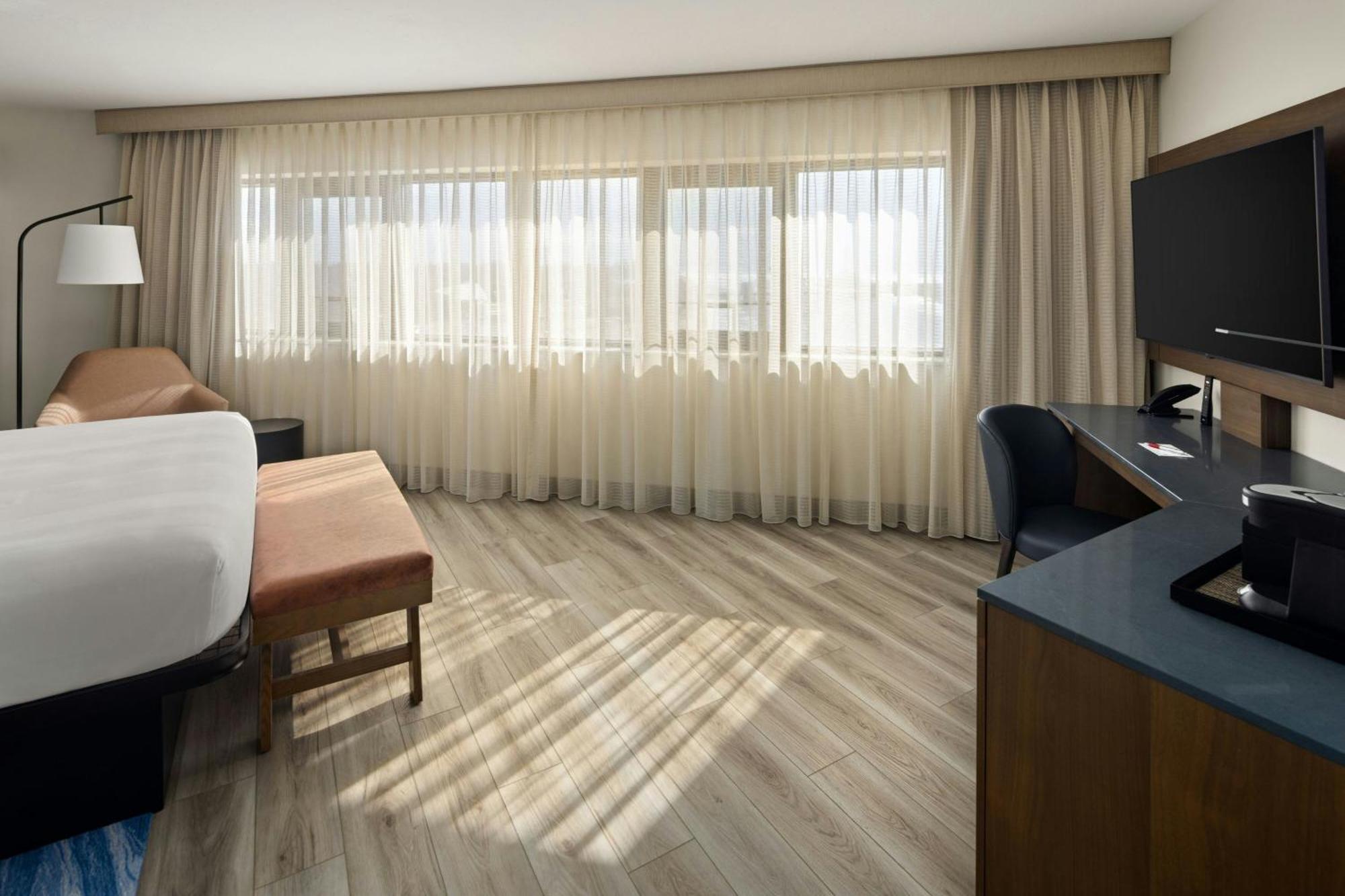 Oshkosh Marriott Waterfront Hotel & Convention Center Exteriér fotografie